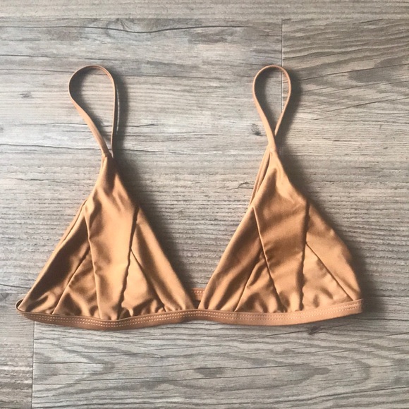 Bikini - Picture 3 of 3